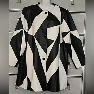 VIA ACCENTI WOMEN NAPOLINE PATCH WORK BLACK/WHITE 
GENUINE LEATHER JACKET SIZE 8